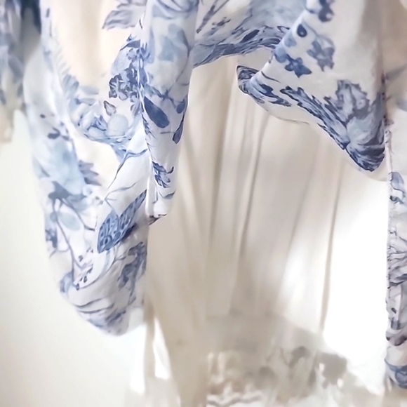 #2-Blouse,Top, 100%Silk ,Tunic L.blue,lace flower made in Italy - Picture 6 of 7